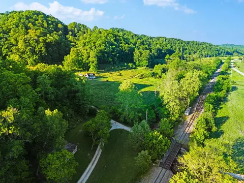 View/Area - 139 Burcham Fork Rd, Jackson, KY 41339 photo 16 of 18
