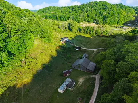 View/Area - 139 Burcham Fork Rd, Jackson, KY 41339 photo 14 of 18