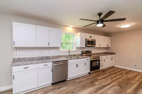 321 E Woodford St, Lawrenceburg, KY 40342