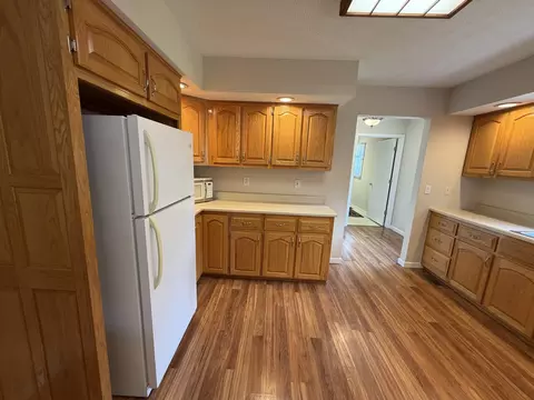 Kitchen - 229 Cherry Ave, Corbin, KY 40701 photo 4 of 4