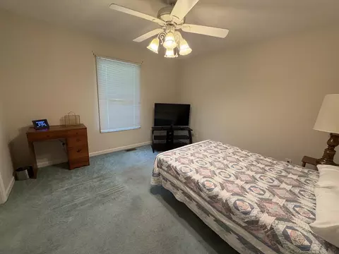 Bedroom - 229 Cherry Ave, Corbin, KY 40701 photo 3 of 3