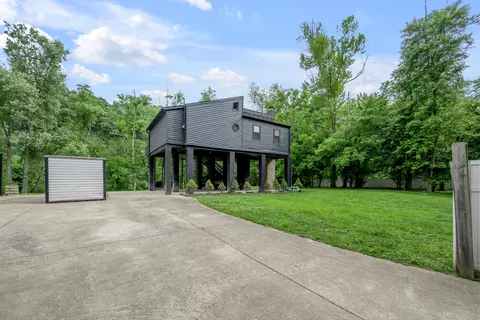 1395 Dix Dr, Wilmore, KY 40390