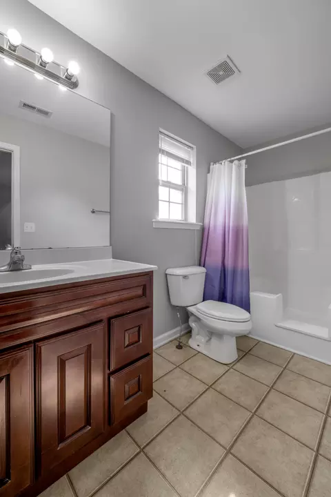 Bath - 113 Pony Pl, Georgetown, KY 40324 photo 1 of 2