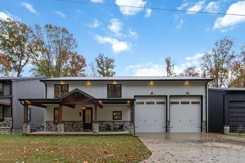 368 Peach Tree Ln, Russell Springs, KY 42642