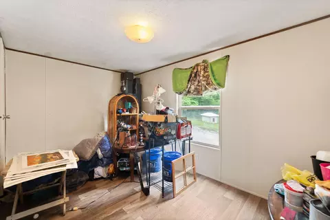 Bedroom - 215 Lakeview Ave, Burnside, KY 42519 photo 4 of 4