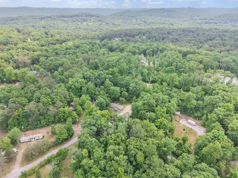 View/Area - 215 Lakeview Ave, Burnside, KY 42519 photo 6 of 8