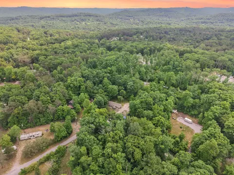 View/Area - 215 Lakeview Ave, Burnside, KY 42519 photo 5 of 8
