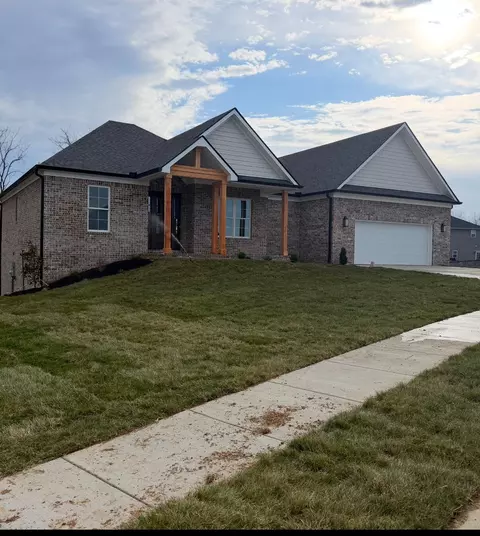 308 Circle Point Dr, Richmond, KY 40475