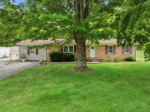 616 Red Lick Rd, Berea, KY 40403