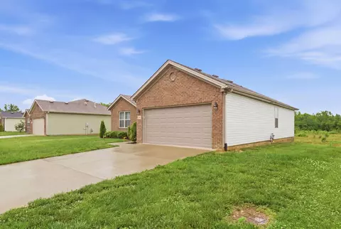 Exterior - 609 Northfork Dr, Berea, KY 40403 photo 2 of 7