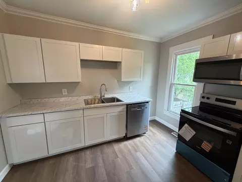 Kitchen - 1003 Whitley Ave, Corbin, KY 40701 photo 3 of 4