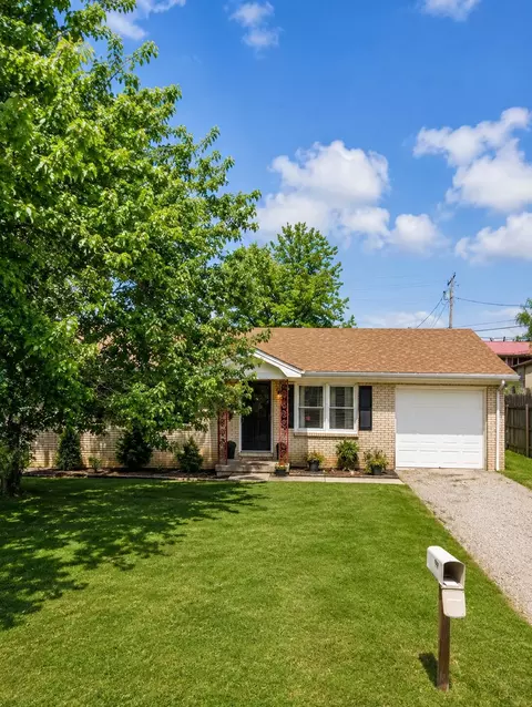 511 Ashley Dr, Harrodsburg, KY 40330