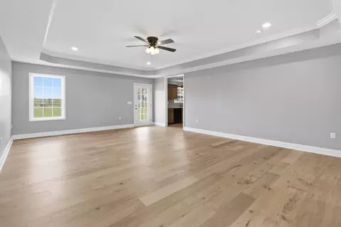 Living - 61 Knoll Ct, Nancy, KY 42544 photo 6 of 13