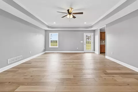 Living - 61 Knoll Ct, Nancy, KY 42544 photo 4 of 13