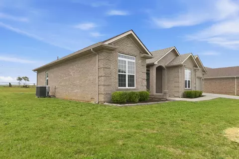 Exterior - 61 Knoll Ct, Nancy, KY 42544 photo 4 of 11