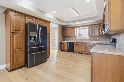 Kitchen - 61 Knoll Ct, Nancy, KY 42544 photo 2 of 3