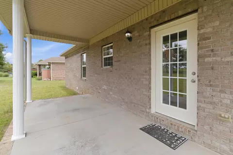 Exterior - 61 Knoll Ct, Nancy, KY 42544 photo 7 of 11