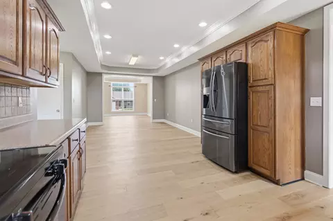 Entry Way - 61 Knoll Ct, Nancy, KY 42544 photo 3 of 4