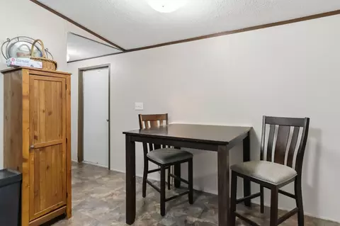 Dining - 315 Warner Rd, Nancy, KY 42544 photo 1 of 3