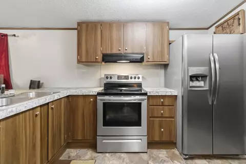 Kitchen - 315 Warner Rd, Nancy, KY 42544 photo 1 of 3