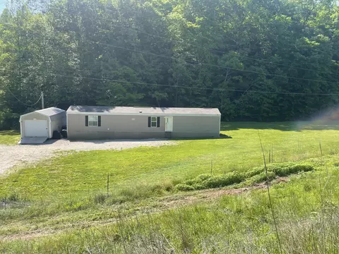 2003 Centerville Rd, West Liberty, KY 41472
