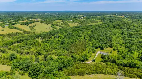 1265 Edmonson Rd, Lawrenceburg, KY 40342