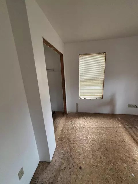 Bedroom - 86 Elm Ave, Nancy, KY 42544 photo 1 of 2