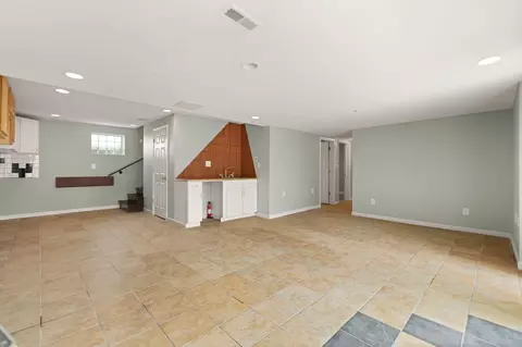 Living - 965 Gordon Hill Pike, Corbin, KY 40701 photo 9 of 11