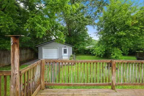 Exterior - 79 Central Ave, Berea, KY 40403 photo 7 of 8