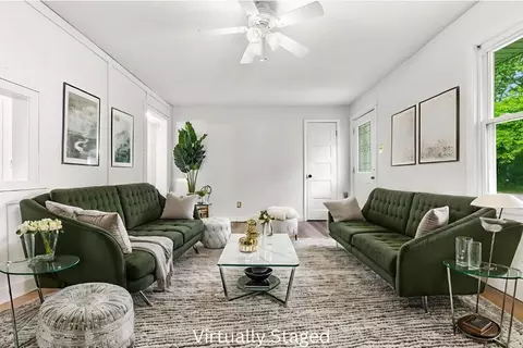 Living - 79 Central Ave, Berea, KY 40403 photo 5 of 5