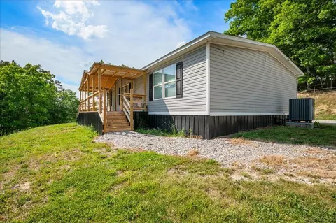 Exterior - 136 Sonic Dr, Keavy, KY 40737 photo 5 of 11