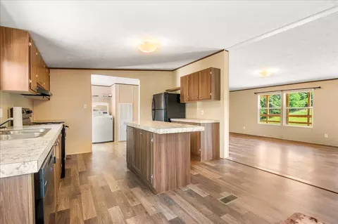 Kitchen - 136 Sonic Dr, Keavy, KY 40737 photo 1 of 1