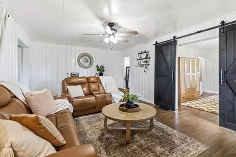 Living - 2125 Ky-312, Corbin, KY 40701 photo 5 of 6