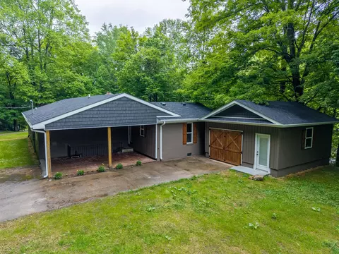 1384 Main St, Mckee, KY 40447