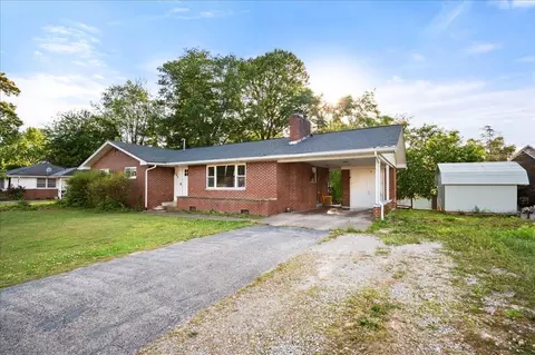 Exterior - 306 Barton Mill Rd, Corbin, KY 40701 photo 8 of 10