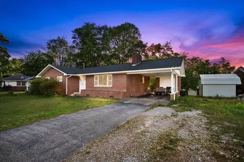 306 Barton Mill Rd, Corbin, KY 40701