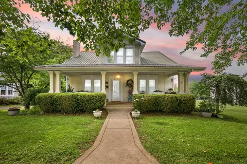 203 Wall St, Columbia, KY 42728