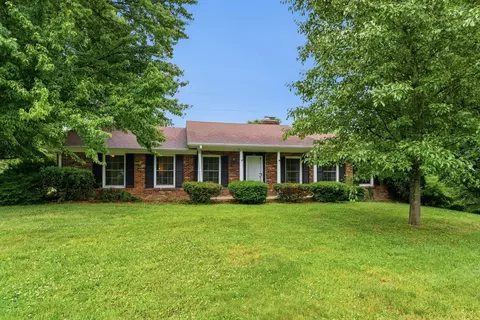 601 S Dogwood Dr, Berea, KY 40403