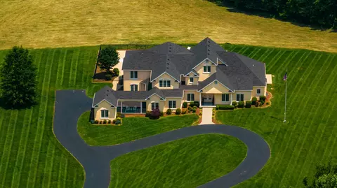 444 Sparks Ave, Jamestown, KY 42629