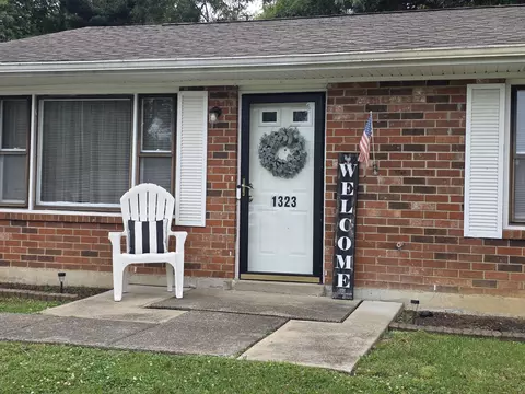 1323 Princeton Ct, Georgetown, KY 40324