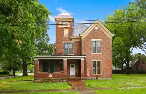 129 S Turner St, Midway, KY 40347
