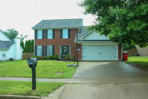 204 Stonehaven Dr, Nicholasville, KY 40356