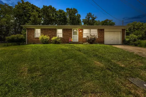 125 Kittison Dr, Winchester, KY 40391