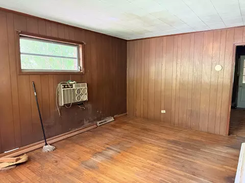 Living - 329 State Highway 522, Baxter, KY 40806 photo 1 of 4
