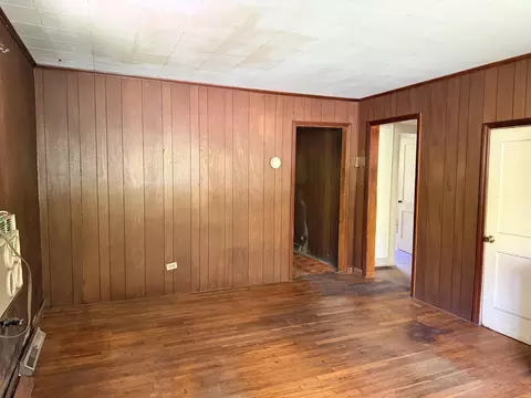 Living - 329 State Highway 522, Baxter, KY 40806 photo 3 of 4