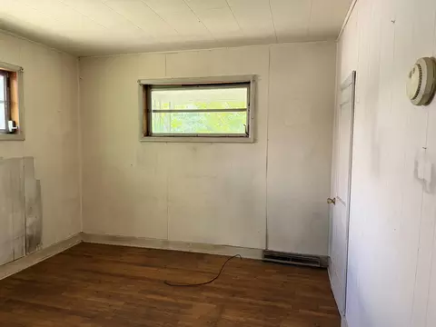 Bedroom - 329 State Highway 522, Baxter, KY 40806 photo 7 of 14