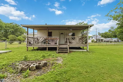Exterior - 500 Tyree St, Brodhead, KY 40409 photo 9 of 12