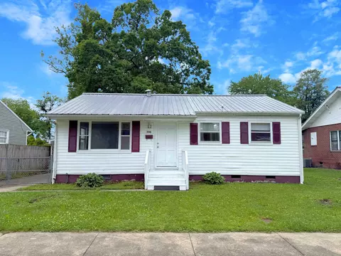 Exterior - 306 N Beatty Ave, Corbin, KY 40701 photo 5 of 17