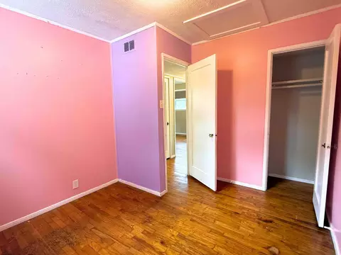 Bedroom - 306 N Beatty Ave, Corbin, KY 40701 photo 8 of 9