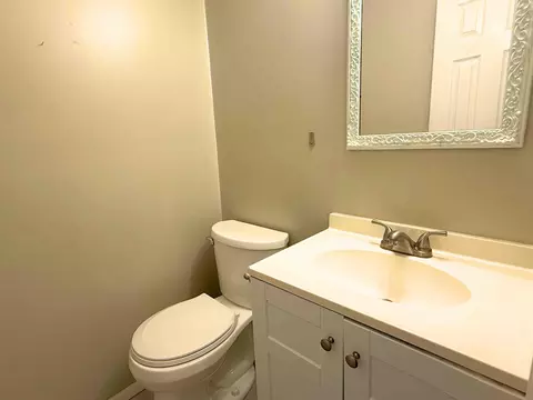 Bath - 306 N Beatty Ave, Corbin, KY 40701 photo 1 of 4